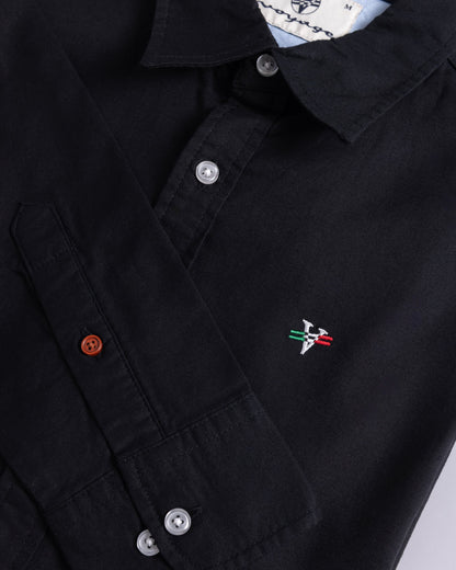 Voyage Principal Button Up Shirt Black, close-up detail