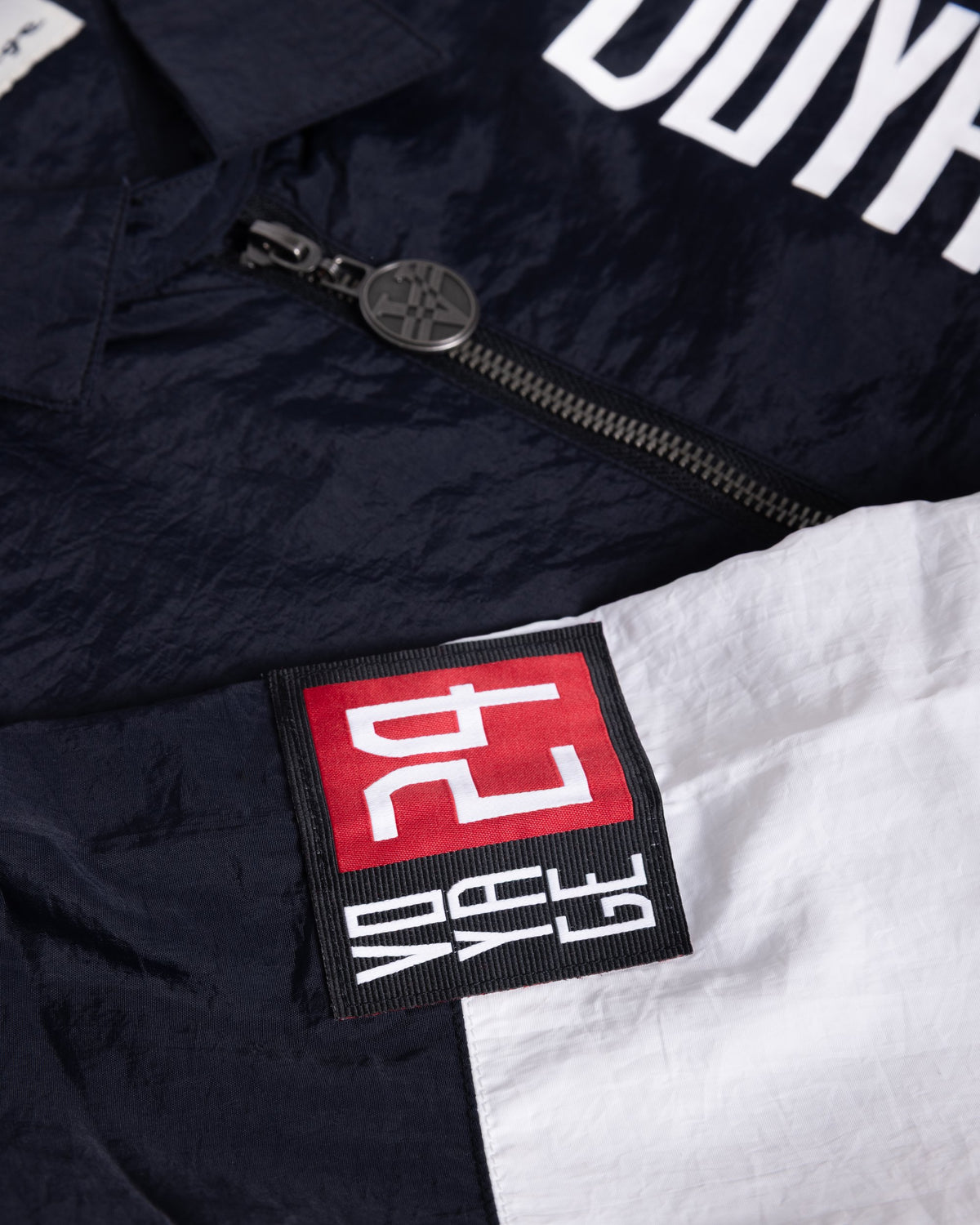 Voyage Sports Jacket Navy/White, detail